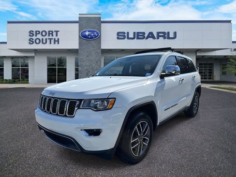 Used 2019 Jeep Grand Cherokee Limited w/ Trailer Tow Group IV image 8