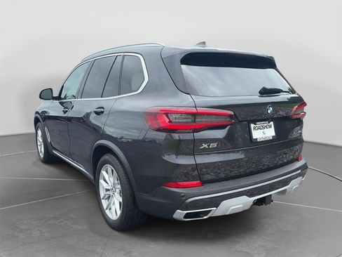 Used 2022 BMW X5 sDrive40i w/ Premium Package RWD image 3