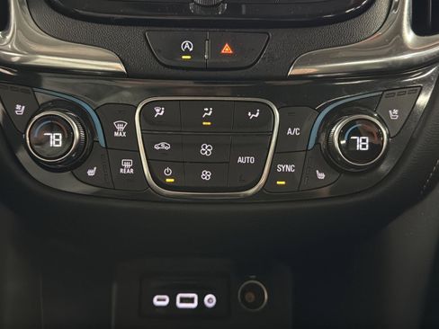 Used 2022 Chevrolet Equinox Premier image 26