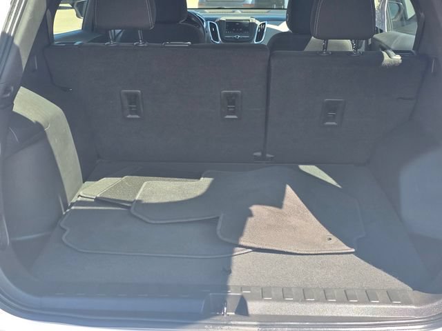 Used 2021 Chevrolet Equinox LS FWD image 13