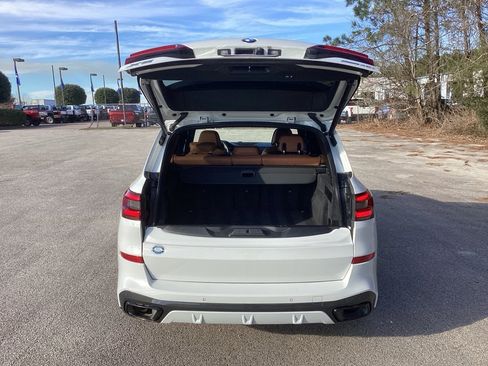 Used 2022 BMW X5 sDrive40i w/ M Sport Package image 9