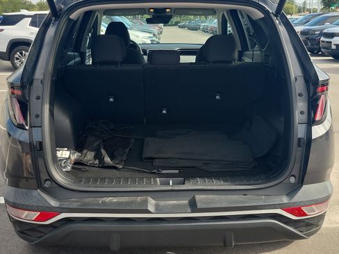 Used 2023 Hyundai Tucson SEL FWD image 8