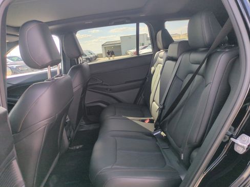 New 2026 Jeep Cherokee Overland image 15