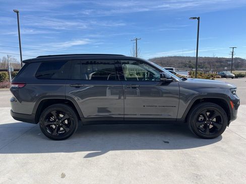 Used 2024 Jeep Grand Cherokee L Limited w/ Luxury Tech Group II image 21