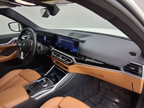 Certified 2023 BMW i4 eDrive40 w/ Premium Package RWD image 32