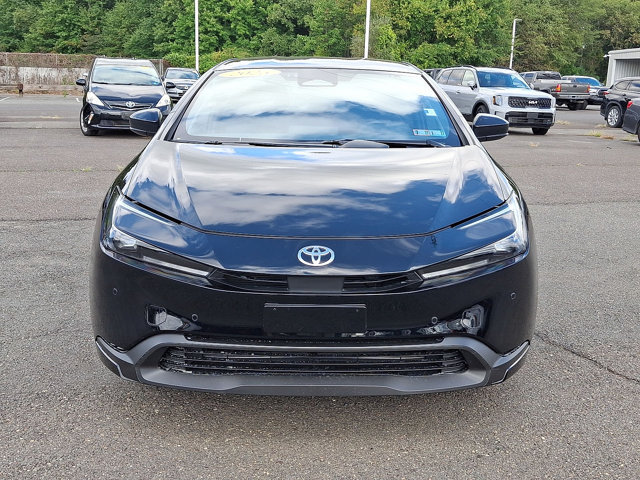 Used 2025 Toyota Prius LE FWD image 29