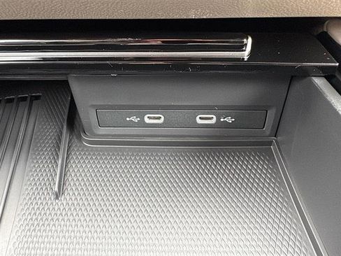 New 2026 Volkswagen Atlas SE FWD image 22