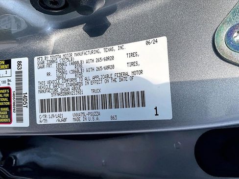 Used 2024 Toyota Tundra Platinum image 33