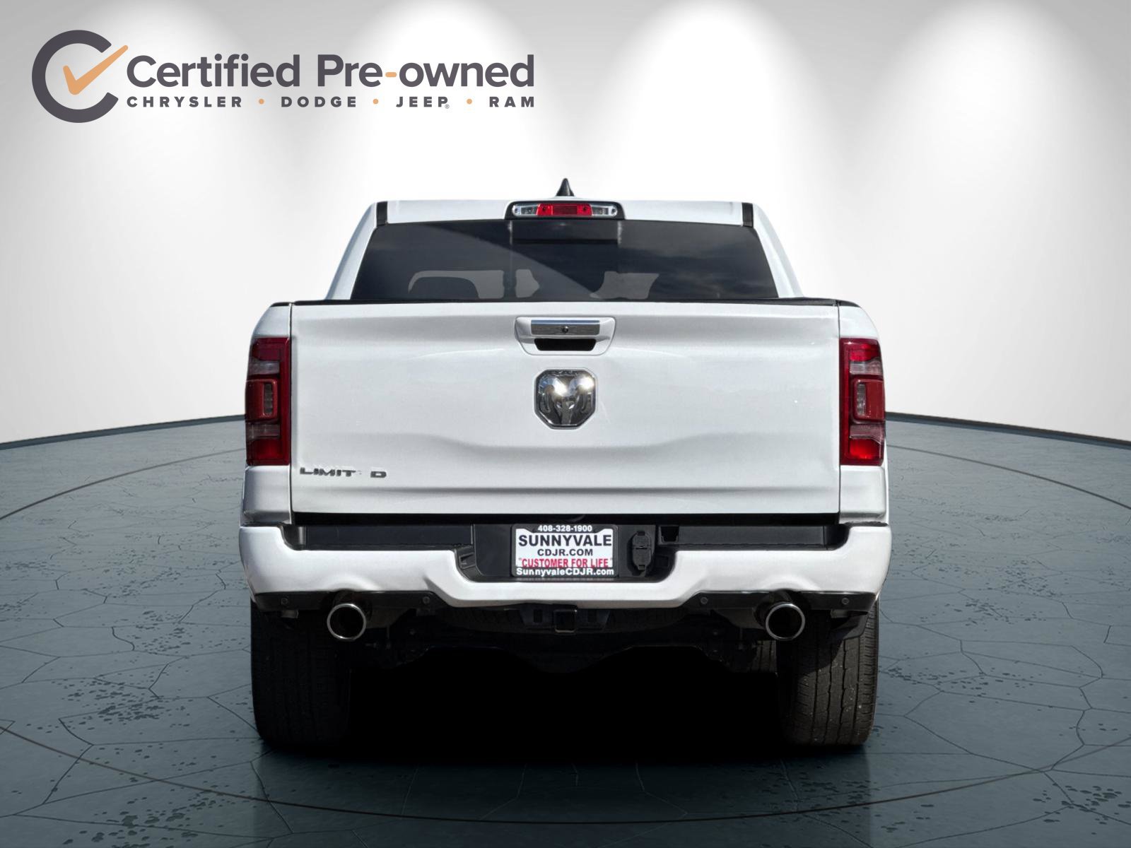 Used 2022 RAM 1500 Limited w/ Body Color Bumper Group AWD/4WD image 5
