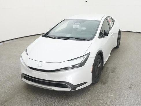 New 2025 Toyota Prius Plug-In Hybrid FWD image 16