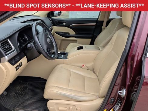 Used 2019 Toyota Highlander Limited Platinum image 10