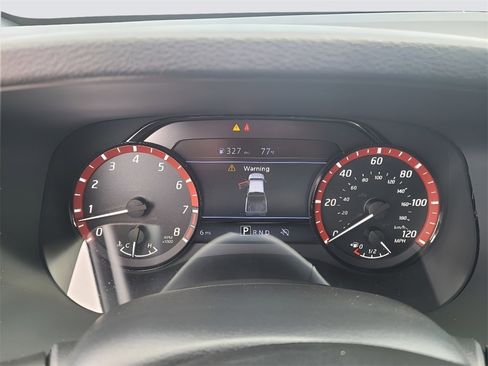 Used 2024 Nissan Frontier Pro-X image 13