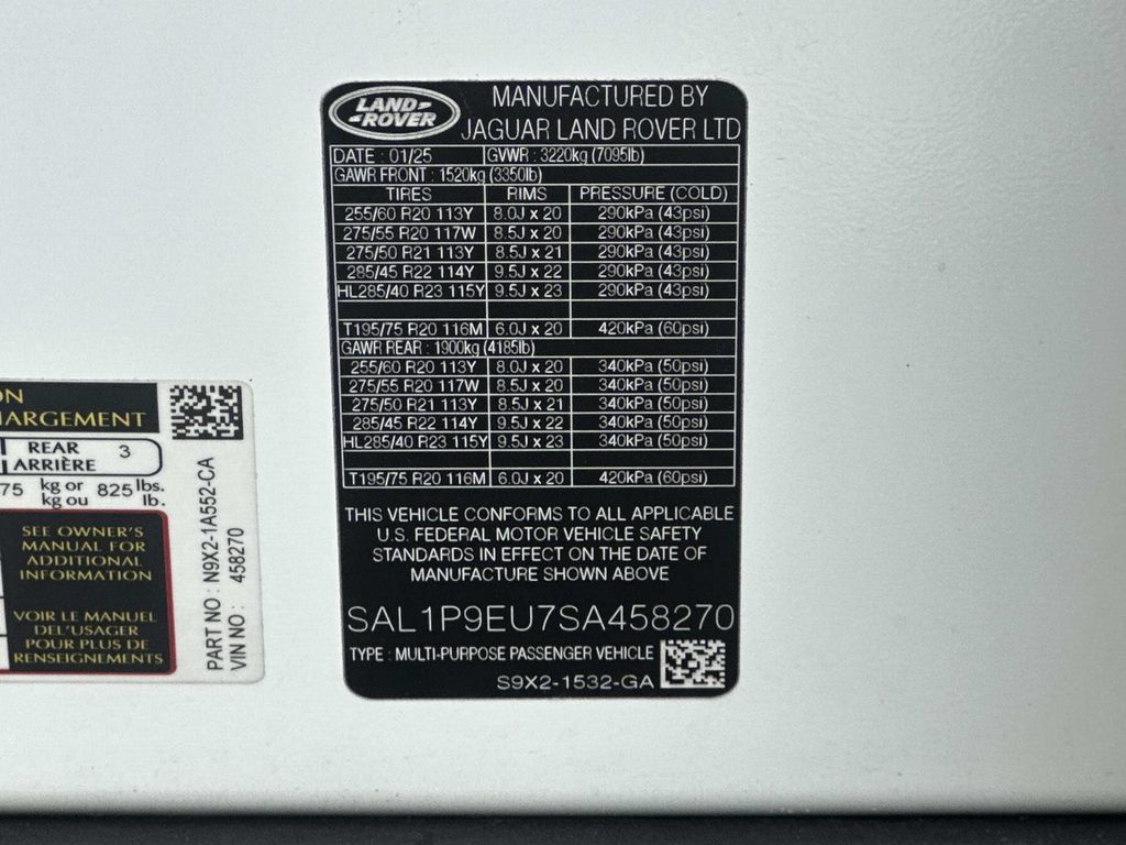 Used 2025 Land Rover Range Rover Sport SE AWD/4WD image 29