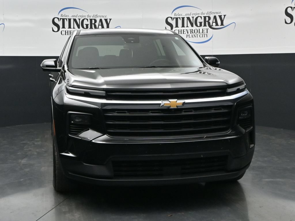 Used 2024 Chevrolet Traverse LS w/ LPO, Floor Liner Package FWD image 2