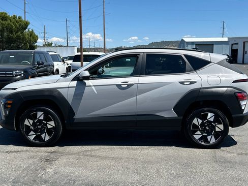 Certified 2025 Hyundai Kona SEL AWD/4WD image 7