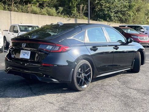 Used 2024 Honda Civic Sport image 3