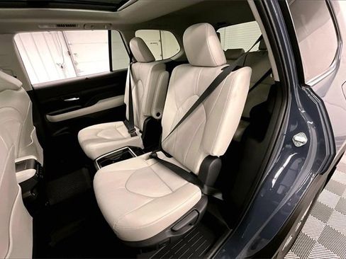 Used 2026 Toyota Grand Highlander Limited image 22