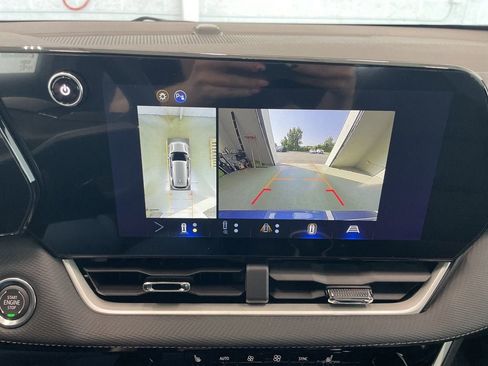 New 2026 Chevrolet Equinox LT w/ Convenience Package II image 36