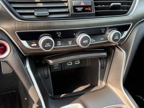 Certified 2022 Honda Accord Hybrid image 13