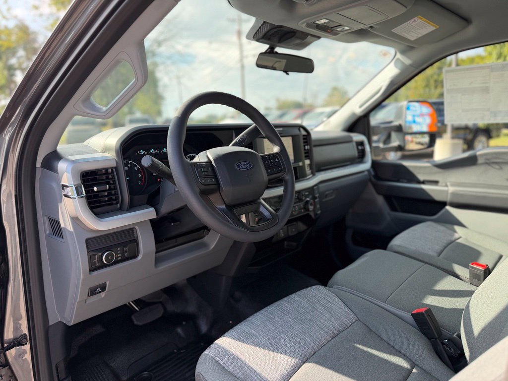 New 2027 Ford F250 XLT w/ FX4 Off-Road Package AWD/4WD image 12