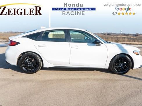 Used 2025 Honda Civic Sport image 6