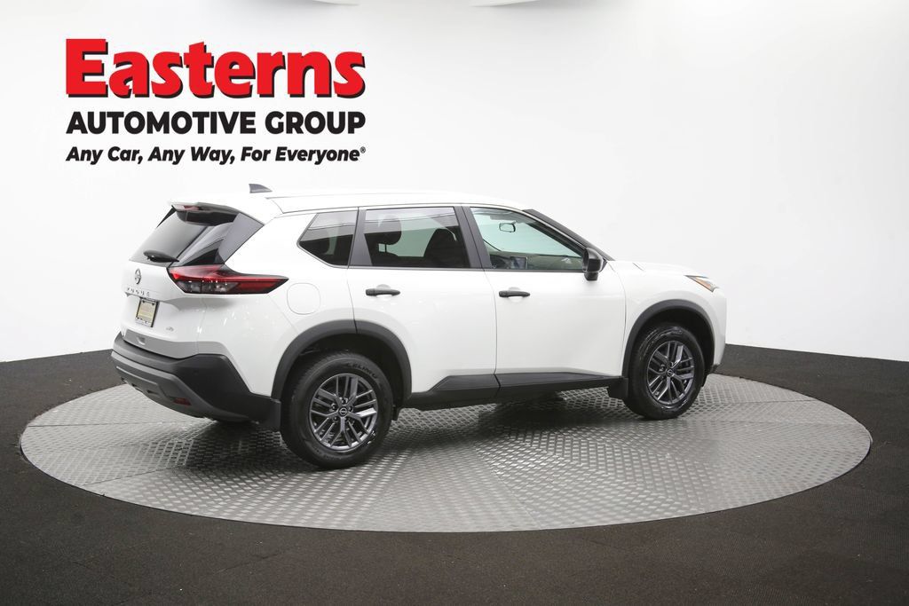 Used 2023 Nissan Rogue S AWD/4WD image 45