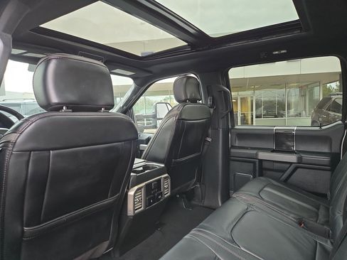 Used 2020 Ford F250 Platinum w/ FX4 Off-Road Package image 19