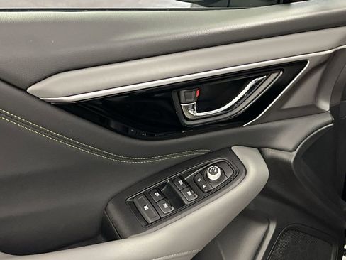 Used 2025 Subaru Outback Onyx Edition image 15