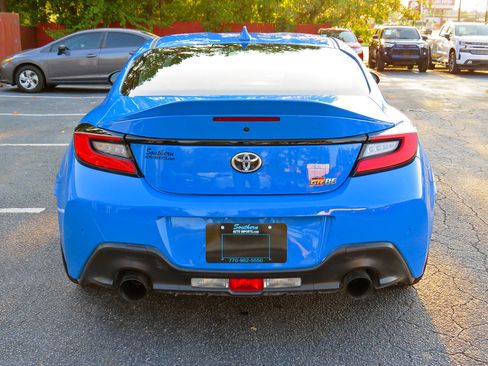 Used 2024 Toyota GR86 Premium image 8