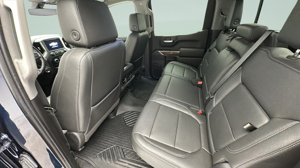 Used 2021 Chevrolet Silverado 1500 LT Trail Boss w/ Convenience Package II AWD/4WD image 11