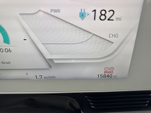 Used 2023 Hyundai Ioniq 5 SE image 23