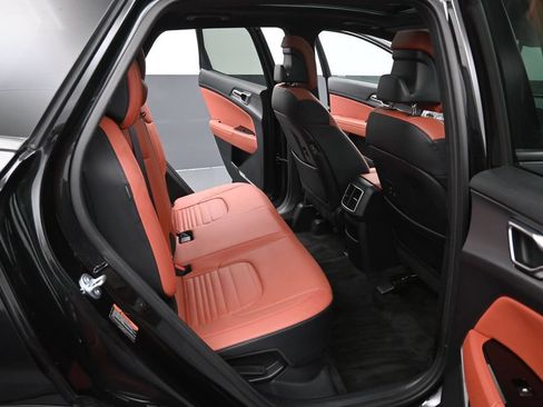 Used 2025 Kia Sportage SX Prestige AWD/4WD image 35
