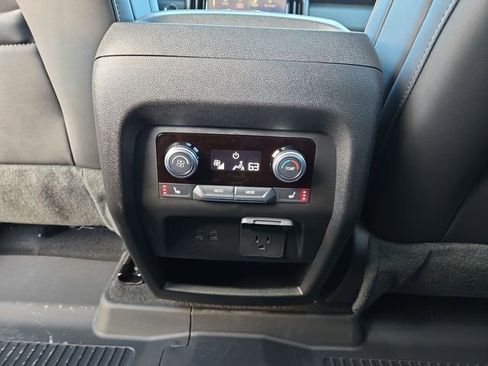 New 2026 GMC Acadia AT4 w/ Luxury Package image 33