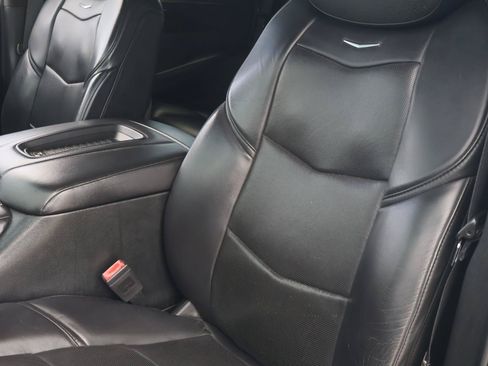 Used 2018 Cadillac Escalade Platinum AWD/4WD image 13