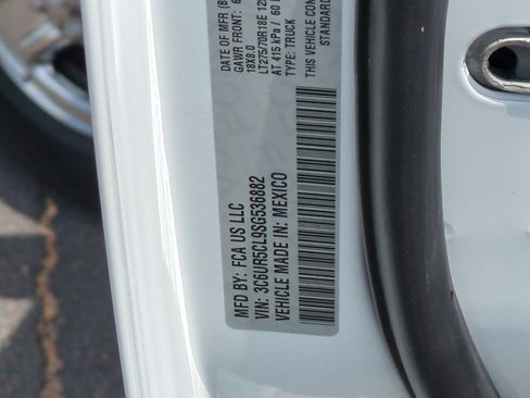 New 2025 RAM 2500 Tradesman image 25