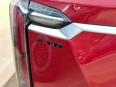 Used 2022 Cadillac XT6 Sport w/ Platinum Package image 33