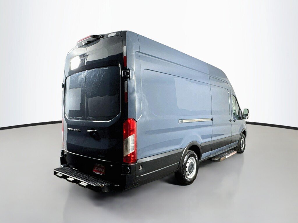 Used 2019 Ford Transit 250 148 High Roof Extended RWD image 5