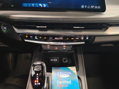 Used 2024 Cadillac XT4 Premium Luxury FWD image 23