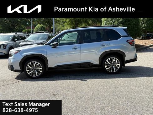 Used 2025 Subaru Forester Touring AWD/4WD image 3