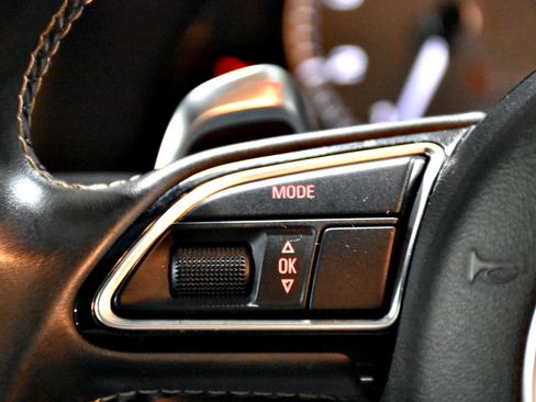 Used 2015 Audi SQ5 Premium Plus image 40