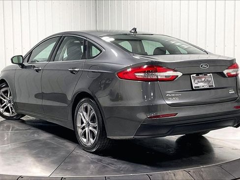 Used 2019 Ford Fusion SEL image 12