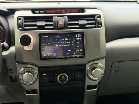 Used 2013 Toyota 4Runner SR5 w/ Convenience Pkg image 12