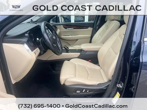 Used 2017 Cadillac XT5 Premium Luxury FWD image 13