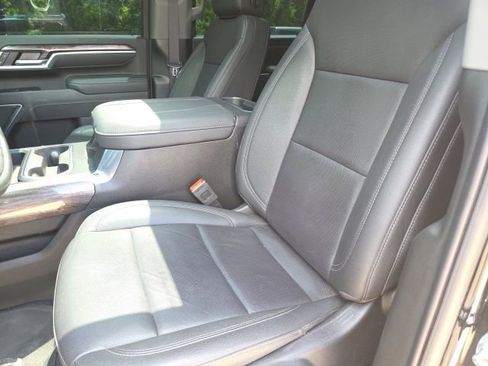 Used 2025 Chevrolet Silverado 2500 LTZ w/ Trail Boss Package AWD/4WD image 5