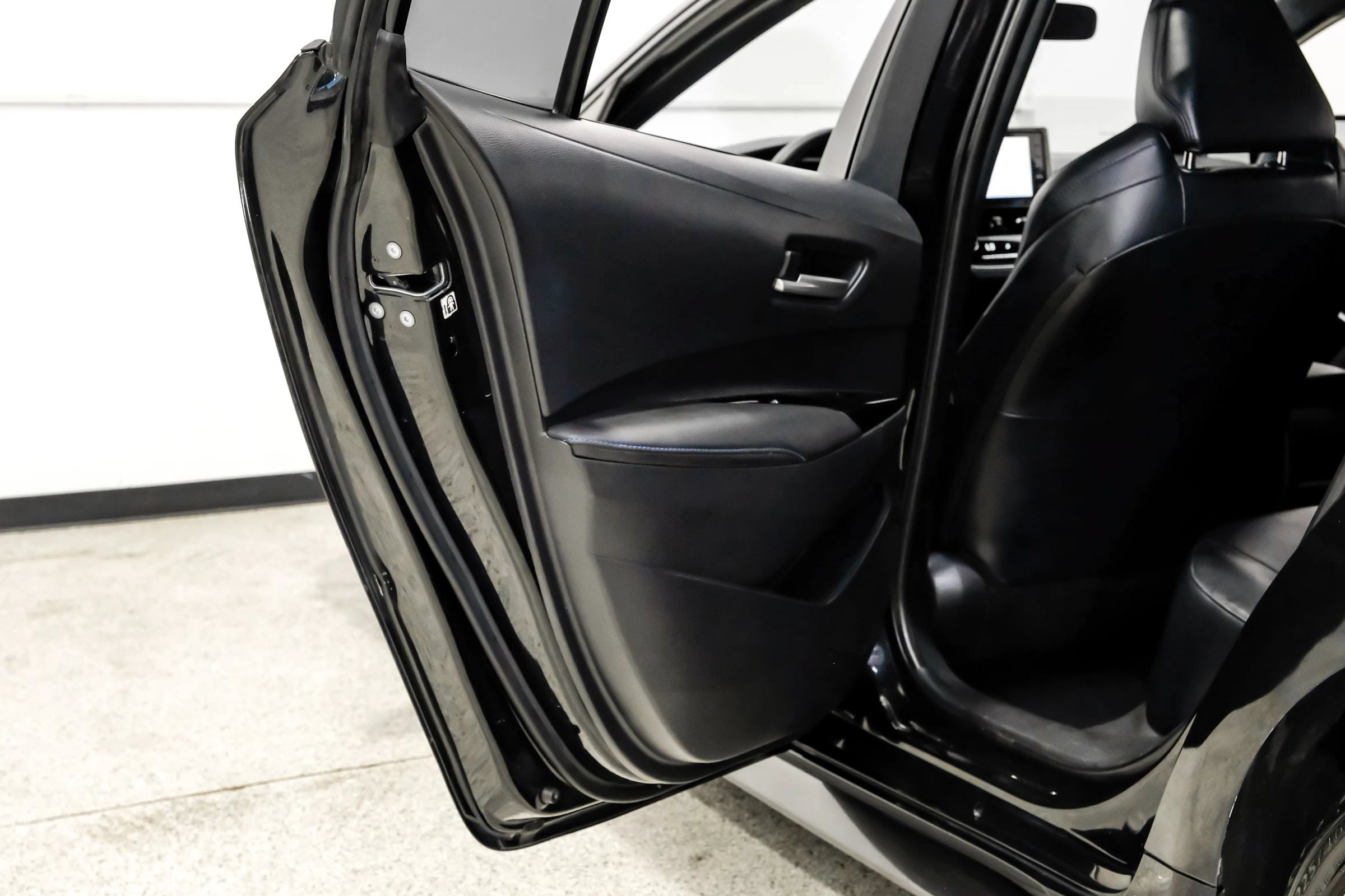 Used 2020 Toyota Corolla XSE FWD image 51