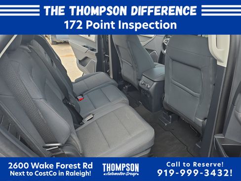 Used 2025 Ford Explorer Active RWD image 11