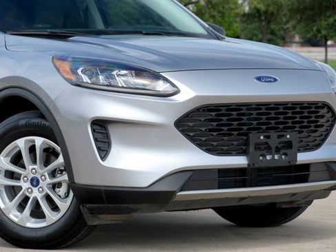 Used 2021 Ford Escape S AWD/4WD image 17