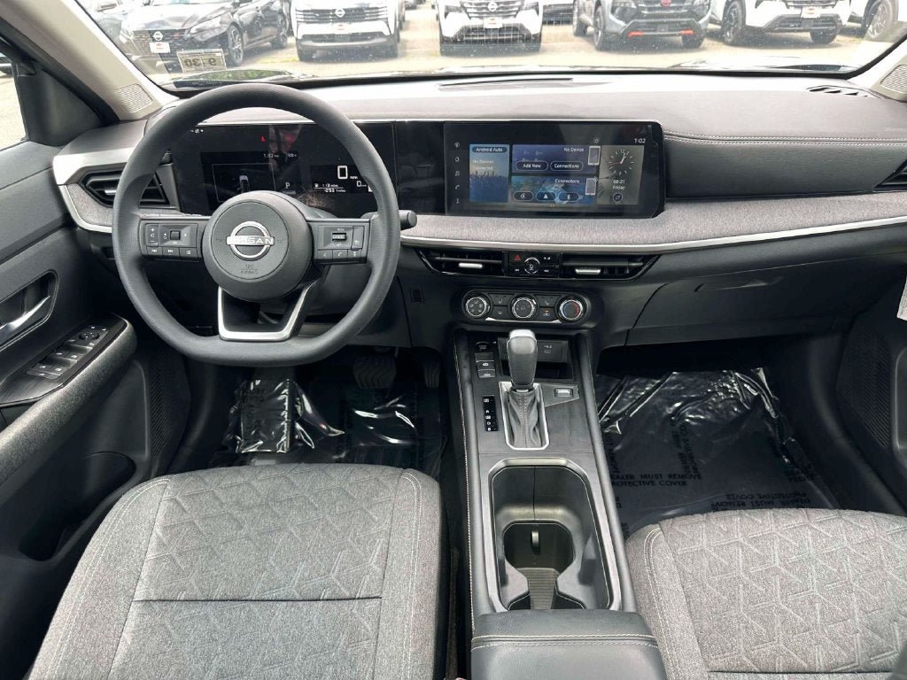 Certified 2025 Nissan Kicks SV w/ SV Premium Package AWD/4WD image 11