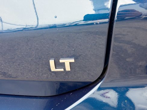 Used 2022 Chevrolet Equinox LT FWD image 11