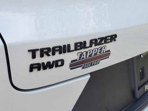Used 2024 Chevrolet TrailBlazer LT w/ Convenience Package AWD/4WD image 7
